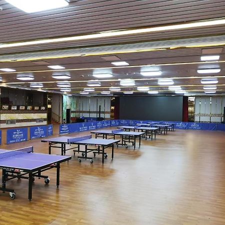Jinan Yuquan Simpson Hotel Bagian luar foto