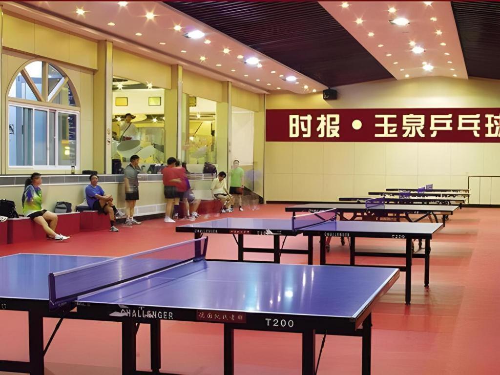 Jinan Yuquan Simpson Hotel Bagian luar foto
