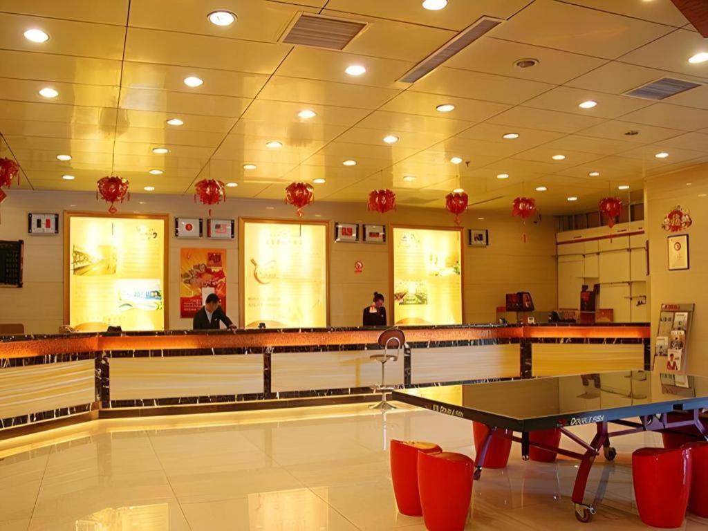 Jinan Yuquan Simpson Hotel Bagian luar foto