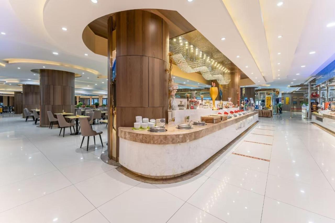 Jinan Yuquan Simpson Hotel Bagian luar foto