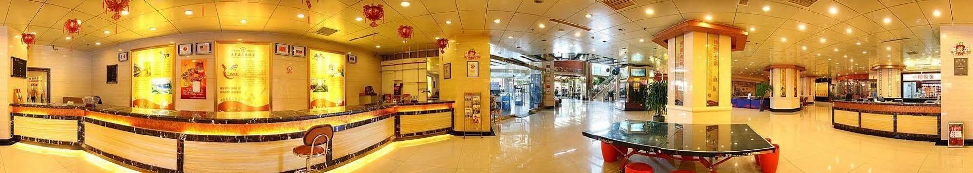 Jinan Yuquan Simpson Hotel Bagian luar foto