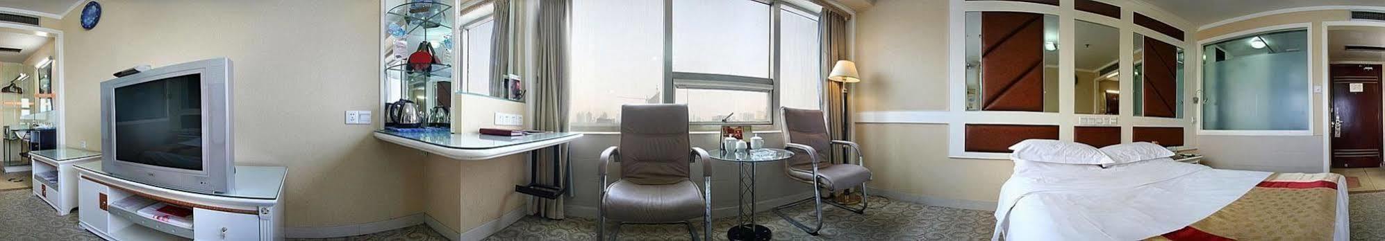Jinan Yuquan Simpson Hotel Bagian luar foto